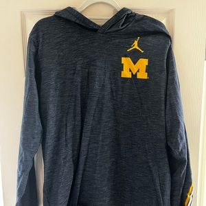 Officially licensed University of Michigan Dri-Fit hooded pullover size Large